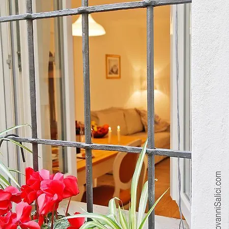 Casa Azzurra מנאג'יו